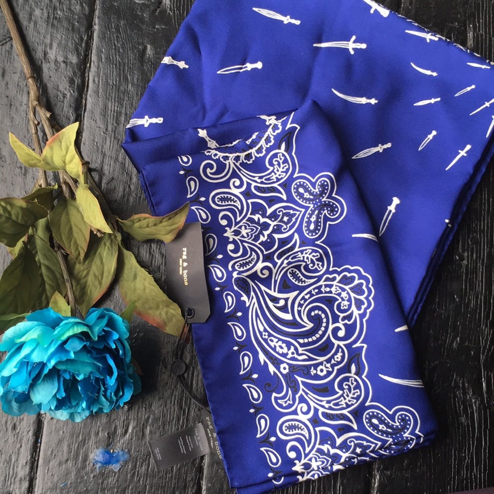 ❌DONATED❌ Navy Bandana Print Dagger Scarf 45”sq.